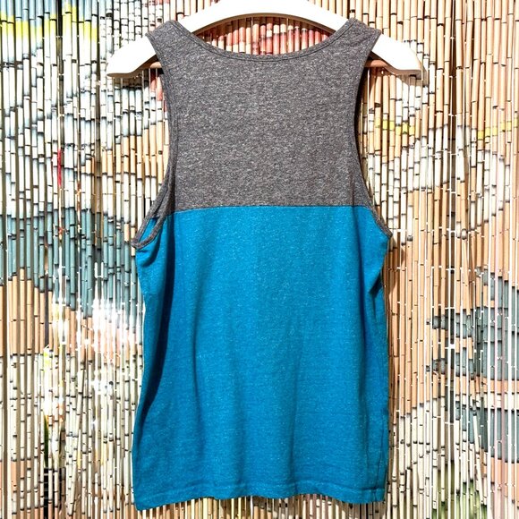 On The Byas Cotton Blend Tank, Southwestern Pattern Pocket, Heathered, Small - Picture 4 of 11